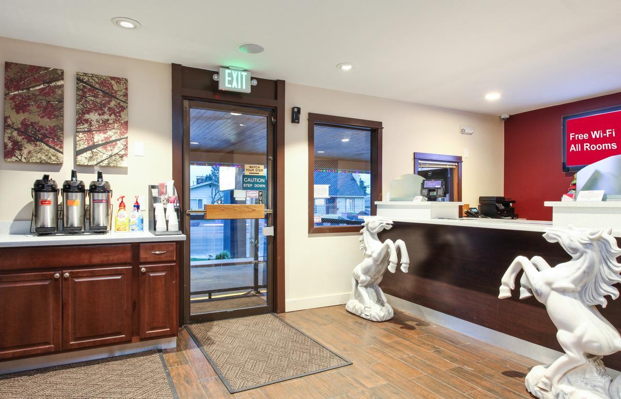 Evergreen Inn & Suites Portland (Adults Only) Eksteriør billede